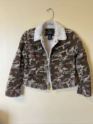 Arizona Camouflage w/Faux Fur Lining Coat Sz10/12 Medium - Image 1 of 4