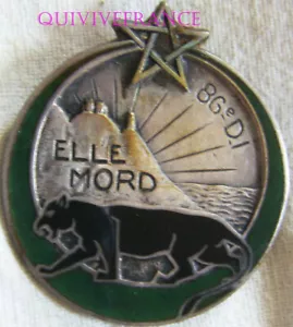 IN01046 - INSIGNE 86° Division d’Infanterie Africaine, Elle Mord, Emaille - Bild 1 von 2