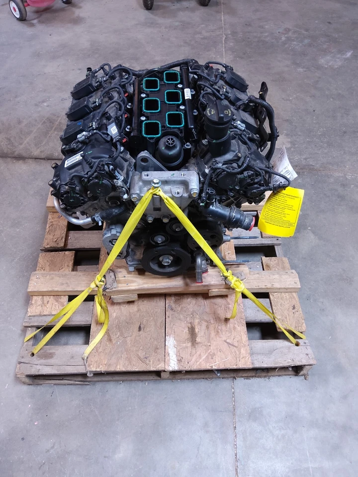 2020 2021 2022 2023 Chrysler Pacifica Engine 3.6 Motor 30k Miles 68441191AA - Image 1 of 4
