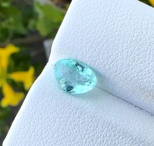 Turmalina Paraiba azul neón de 0,94 quilates certificada por AIG | Natural de Mozambique - Imagen 1 de 8