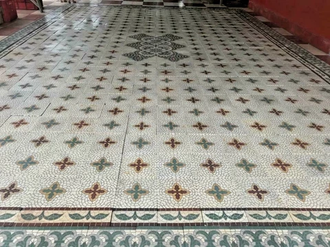 Antique Encaustic Floor Tiles Set 600 pcs 15 x 10 ft Cover