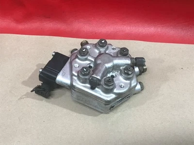 1990-1993 Mercedes R129 300SL 300CE Fuel Injection Distributor 0438101044 - Image 1 of 4