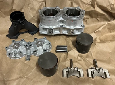 POLARIS RMK 850 PATRIOT TOP END KIT CYLINDER HEAD PISTONS ENGINE 0 MILE TAKE OFF - Image 1 of 4