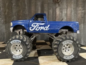 1/32 NEW-RAY BLUE FORD F-150 MONSTER TRUCK - Picture 1 of 8