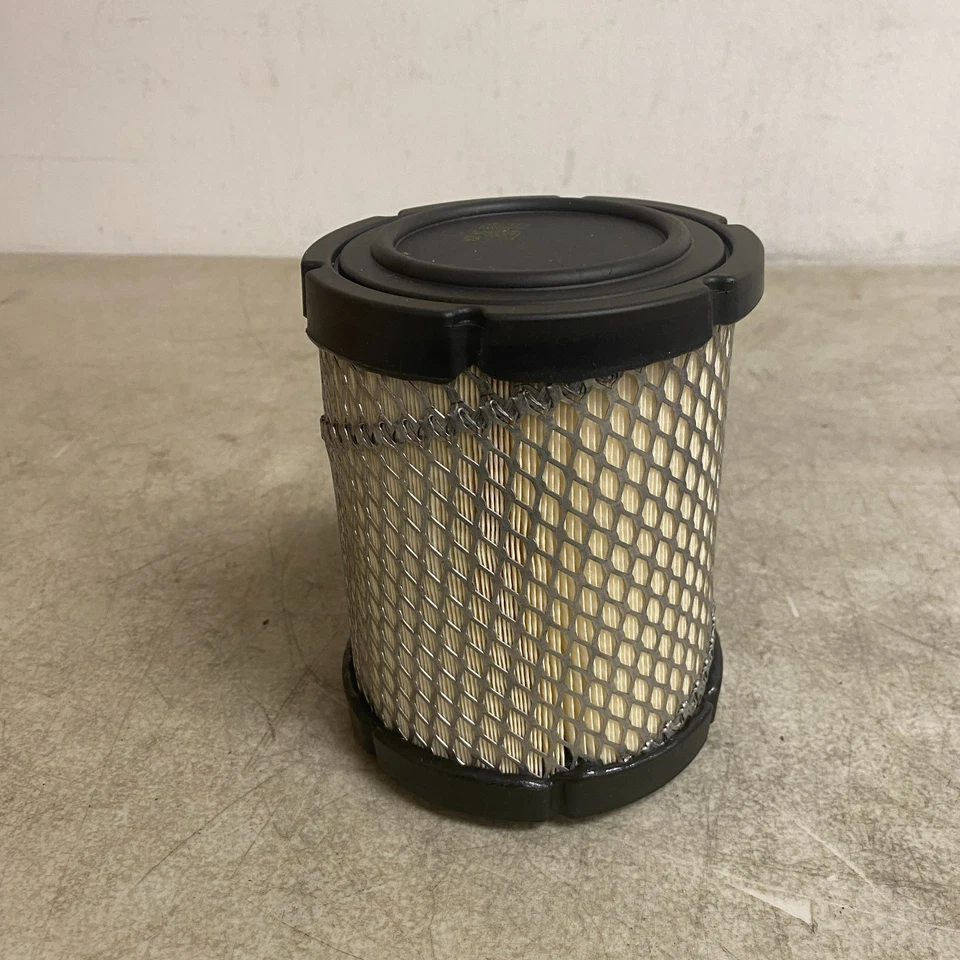WIX 46677 Fuel Filter Ford F-150 F-250 E-150 Bronco 1985-1996 - Image 1 of 4