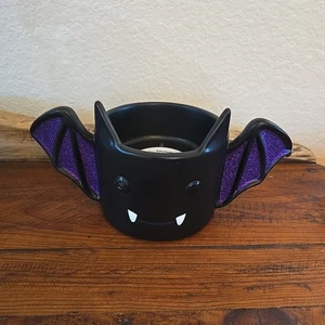 Bath And Body Works Halloween 3 Wick Candle Holder 2021 Bat Retired Limited Ed - Picture 1 of 4
