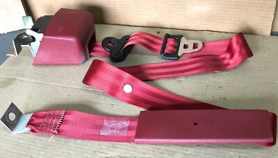 Ford F-150 1990 RH pasajero derecho retractores solo cinturón cabina regular color rojo usado Foto 1 de 4