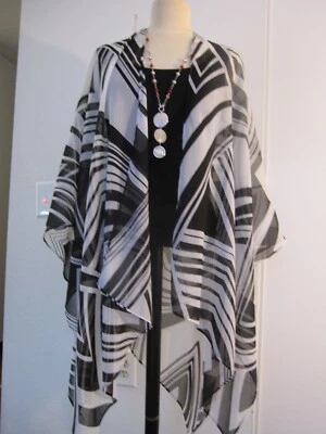 NEW NOT TAGS CHICO'S Sz NO SIZE OPEN FRONT CAPE SHAWL BLACK & WHITE - Image 1 of 4