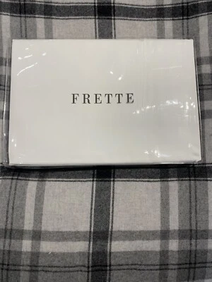 COPRIPIUMINO FRETTE MONZA QUEEN RASO BIANCO NUOVO CON ETICHETTE - Immagine 1 di 2