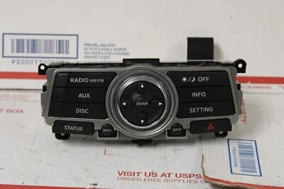 2011 2012 年英菲尼蒂 G25 收音机控制原始设备制造商 — 第 1/4 张图片