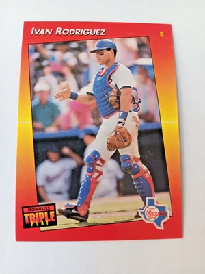 1992 Triple Play #51 Ivan Rodriguez - Texas Rangers - Image 1 of 2