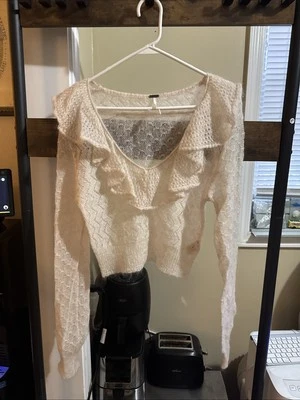 Suéter cropped de lã mohair Free People com babado branco bronzeado claro tamanho M - Imagem 1 de 4