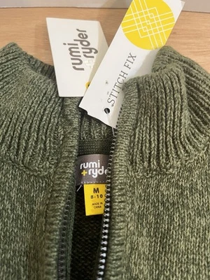 Suéter RUMI + RYDER BOY'S THE CLASSIC QUARTER IP MOCK NECK Verde tamanho M 8-10 - Imagem 1 de 4
