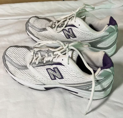Tênis de corrida New Balance roxo e branco feminino tamanho 8.5 WR415WPB vintage - Imagem 1 de 4
