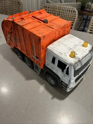 Camión de volteo de reciclaje impulsado por Battat naranja GRANDES luces de trabajo diorama 1/12 Foto 1 de 4