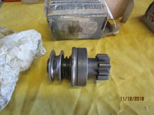 UN LANCEUR DEMARREUR CITROEN ID21 DS21 - Imagen 1 de 3