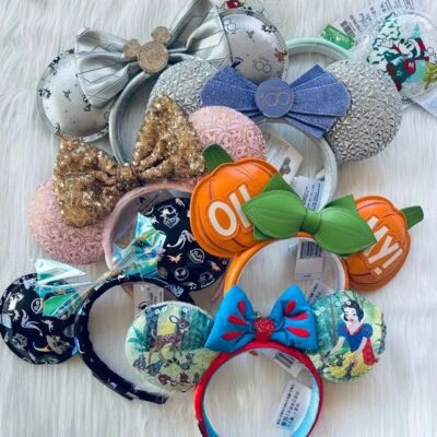 Diadema Disney Parks Loungefly 2024 Mickey Ears Rapunzel Enredada Pascal Belle Foto 1 de 4