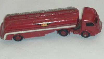1/43 DINKY France 32C cisterna titan trattore Panhard Esso tanker - Immagine 1 di 4