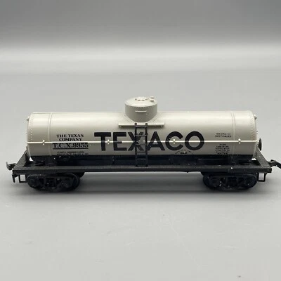Model Power HO P/N 6920 40' Single Dome Tank Car. TEXACO Car # TCX 9355 - Image 1 of 4