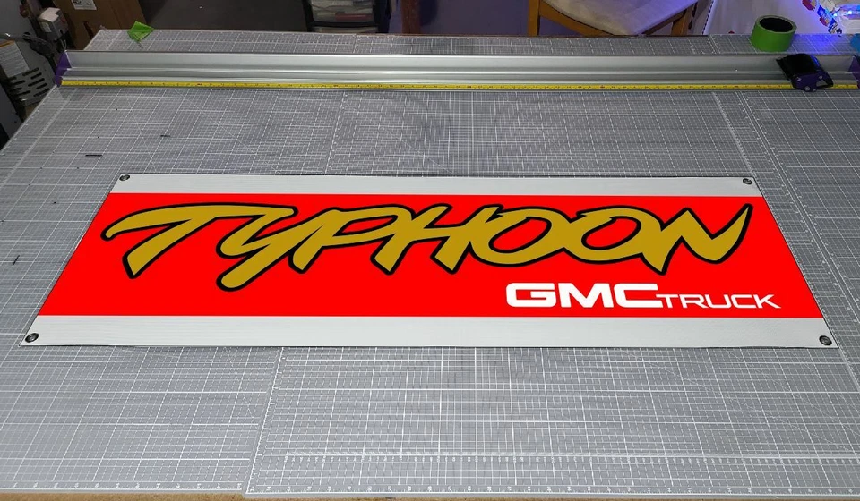 GMC Typhoon Rojo #4 Banner Personalizado con Ojales Pas Turbo V6 Camión SUV 92 93 Foto 1 de 1