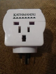 KATHMANDU  10A 250v  MR02  White Multi Reverse Travel Adaptor: Australia:Used/VG - Picture 1 of 5