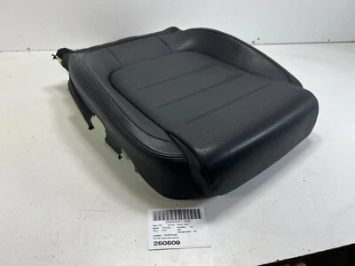 2011-2017 VOLKSWAGEN TOUAREG ALMOFADA DE ASSENTO INFERIOR DO LADO DIREITO DO PASSAGEIRO DIANTEIRO FABRICANTE DE EQUIPAMENTO ORIGINAL - Imagem 1 de 4