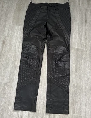 Calça Feminina Versace Vintage Preta Moto 100% Couro Medidas 12-14 Designer - Imagem 1 de 4