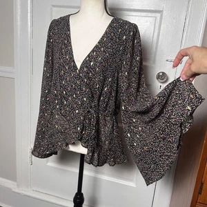 Lulus Women’s Blouse M Free Spirit at Heart Top Bell Sleeve Boho Whimsical Fairy - Picture 1 of 16