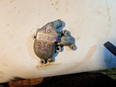 Cubierta de bomba de agua Suzuki RM 250 1990 Foto 1 de 4