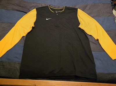 Nike Football size XXL Lightweight Dri-fit 1/4 Zip  Fleece Top. - Image 1 of 4