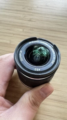 Olympus M.Zuiko 9-18mm f/4.0-5.6 Aspherical ED Lens - Image 1 of 4