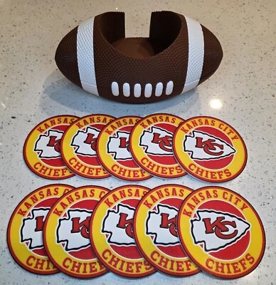 NFL Kansas City Chiefs 10 posavasos + soporte para montaña rusa de fútbol americano Foto 1 de 4