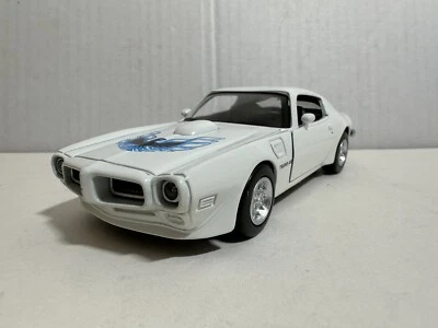 NEWRAY 1973 PONTIAC FIREBIRD TRANS AM WHITE 1:32 MODEL PULL BACK 6" NEW NO BOX - Image 1 of 4