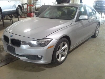 Parasol izquierdo usado se adapta a: BMW 320I Illumination Sdn 2014 grado A izquierdo Foto 1 de 4