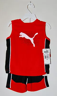 全新带标签 PUMA 婴儿男孩红色和黑色 2 件套无袖 T 恤和短裤套装,尺寸 24M — 第 1/4 张图片