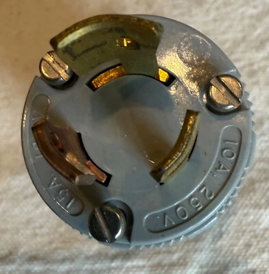 Enchufe macho Arrow Hart 4767 Twist-Lock 15 Amp/125 Voltios 10 Amp/250 Voltios ¡Nuevo! Foto 1 de 4