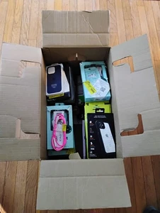 Random Assortment Of Apple iPhone And iPad Cases And Screen Protectors - Picture 1 of 3