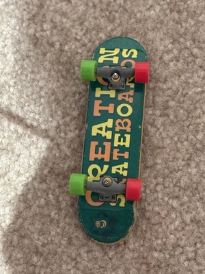 Tech Deck Green Creation Skateboards Fingerboard Skateboard Mini Skater Foto 1 de 4