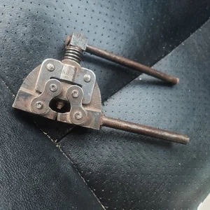 Oldtimer Rollenkettenbrecher Werkzeug zum Entfernen von Nietstiften - Bild 1 von 4