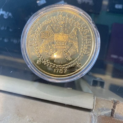 Placa de oro Medel 1787 plata .61954 Foto 1 de 4