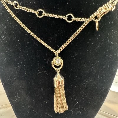 Collar Borla DKNY Tono Dorado Logotipos Grabados Cristal Brillante Cadena Larga 44" Foto 1 de 4