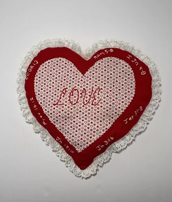Almohada de Acento Hecha a Mano Bordada "Amor" Corazón Almohada Versículos de la Biblia Únicos Foto 1 de 4