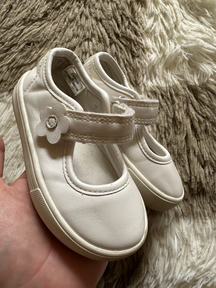Vintage Oshkosh White Mary Jane’s Toddler Size 5c Floral Shoes With Strap - Image 1 of 2