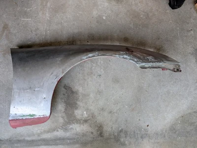 Guardabarros delantero derecho 94-01 Toyota Supra JZA80 MK4 Foto 1 de 4