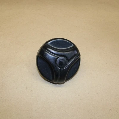 Крышка бензобака Sea-Doo 2006 RXT 215 - Изображение 1 из 2