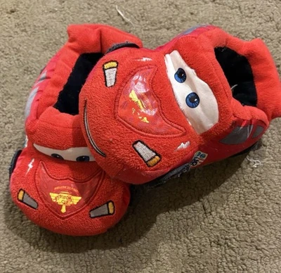 Zapatillas de felpa Disney Pixar Cars Lightning McQueen niños M niño pequeño 7/8 Foto 1 de 4