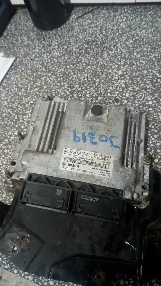 Centralina motore originale (ECU) FORD FIESTA VI Van 2016 - Immagine 1 di 1