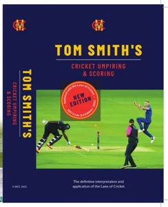 Tom Smith's Cricket Umpiring & Scoring CURRENT EDITION (2022) - Picture 1 of 1