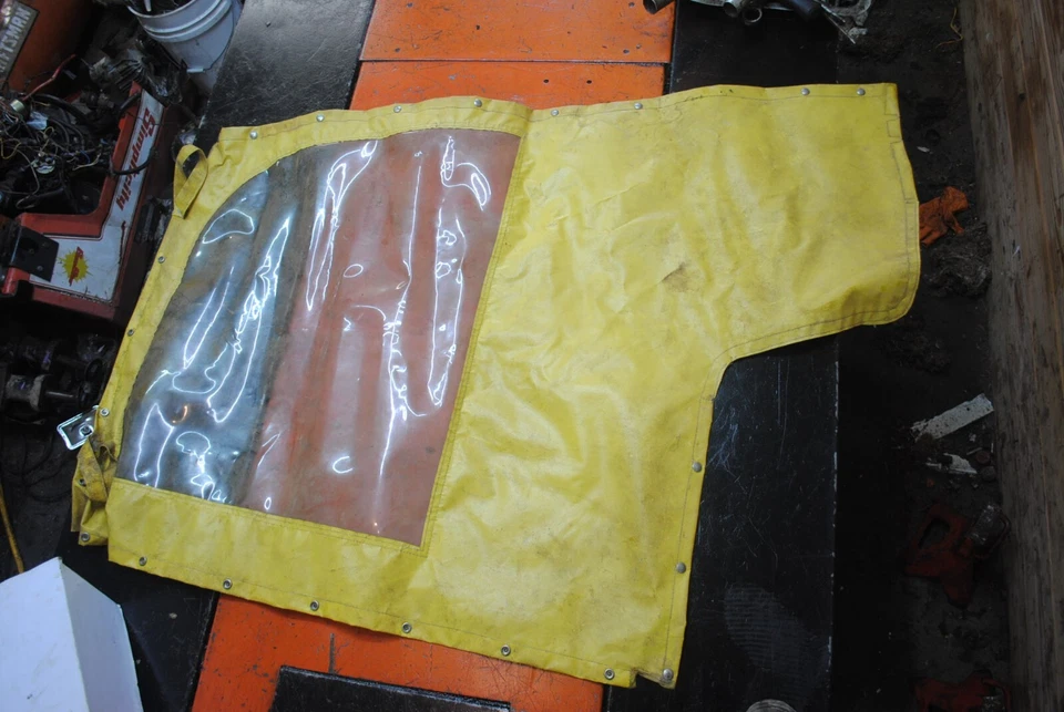 Porta de cabine de neve fechada SIMS cub cadete 1811 1810 1812 1872 1572 1772 2072 - Imagem 1 de 4