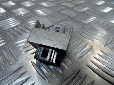 Genuine Yamaha Aerox R 50 2T Voltage regulator rectifier 2013 to 2016 - Image 1 of 4